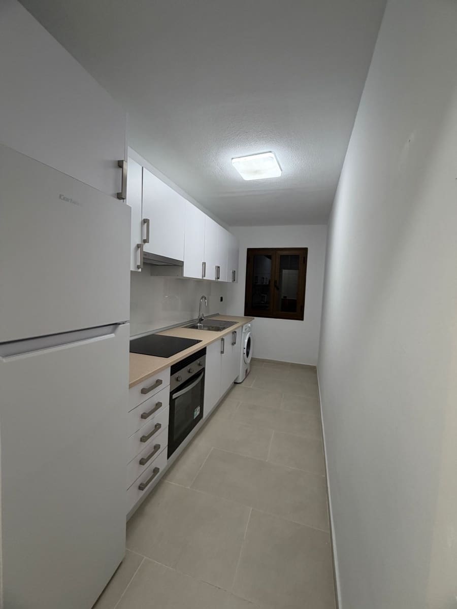 2 bedroom Bungalow for sale in Caleta de Fuste - € 205,000 (Ref: 9838949)