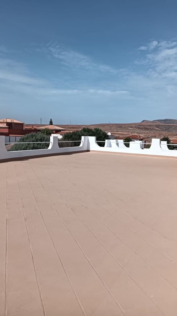 5 bedroom Villa for sale in Triquivijate - € 590,000 (Ref: 9842642)