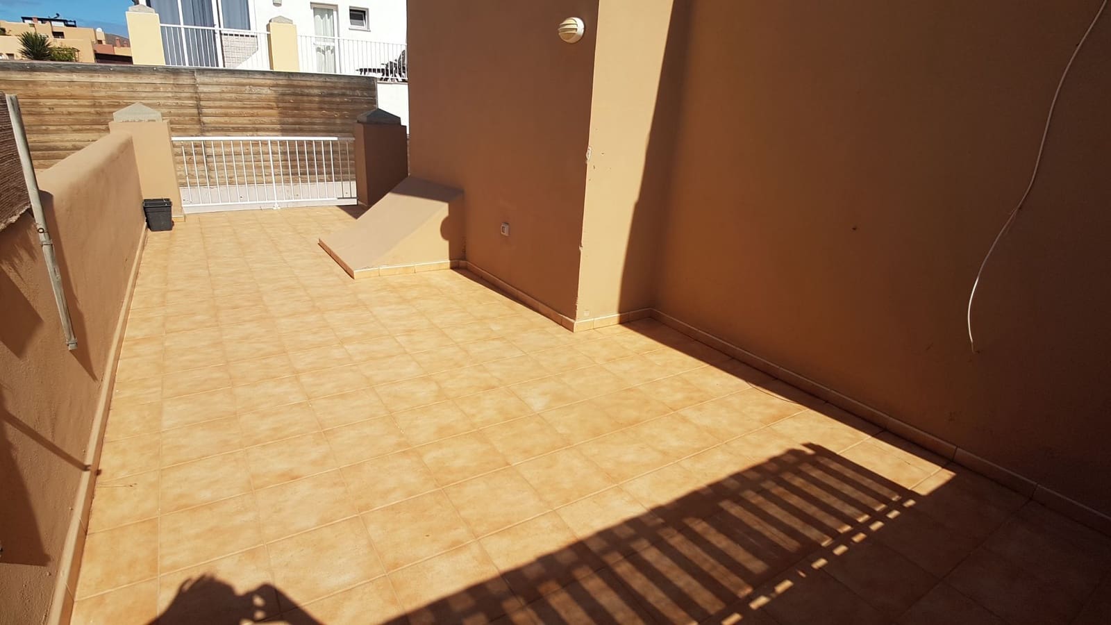 3 bedroom Townhouse for sale in Corralejo with garage - € 310,000 (Ref: 9877984)