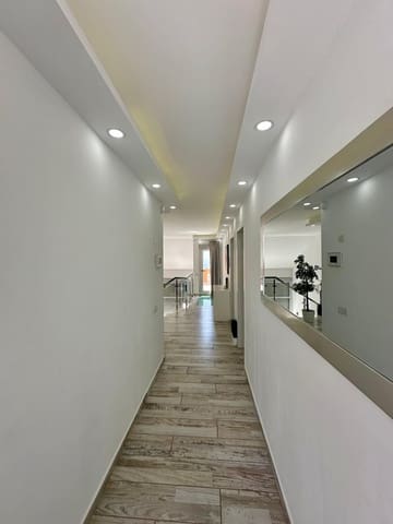 5 chambre Villa/Maison à vendre à Antigua - 655 000 € (Ref: 9939470)