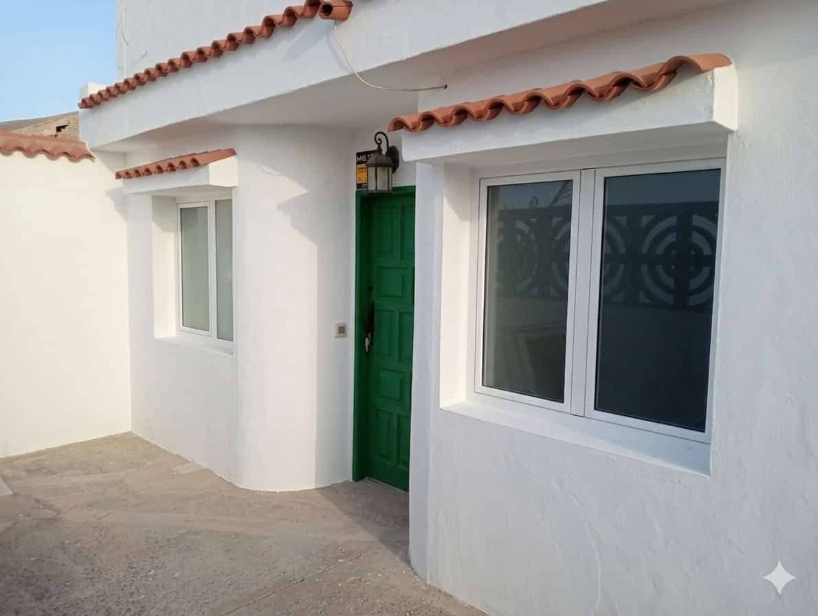 2 sovrum Lägenhet till salu i Costa de Antigua - 180 000 € (Ref: 9974715)
