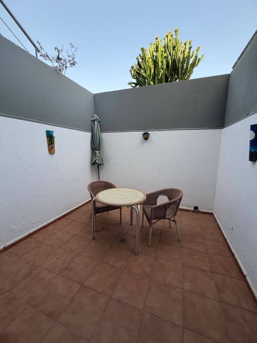 4 sovrum Hus till salu i Caleta de Fuste - 299 000 € (Ref: 9996684)