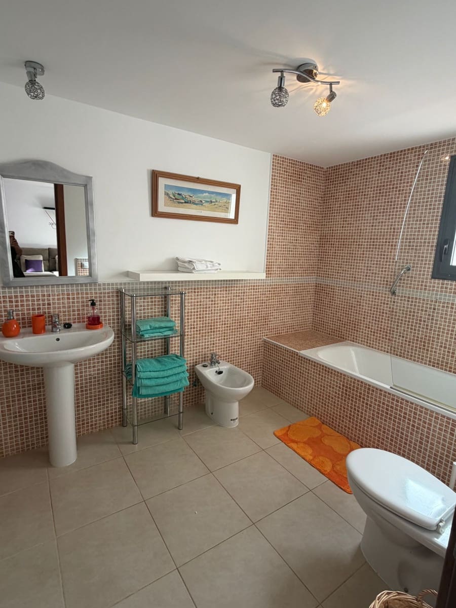 4 sovrum Hus till salu i Caleta de Fuste - 299 000 € (Ref: 9996684)