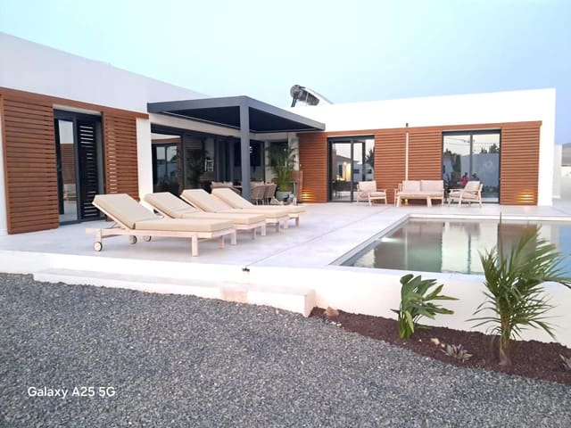 3 quarto Moradia para venda em El Roque, La Oliva - 1 100 000 € (Ref: 9998126)