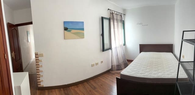 2 soveværelse Lejlighed til salg i Puerto del Rosario - € 160.000 (Ref: 9998128)