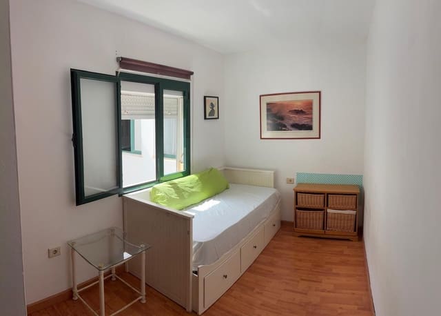 2 soveværelse Lejlighed til salg i Puerto del Rosario - € 160.000 (Ref: 9998128)