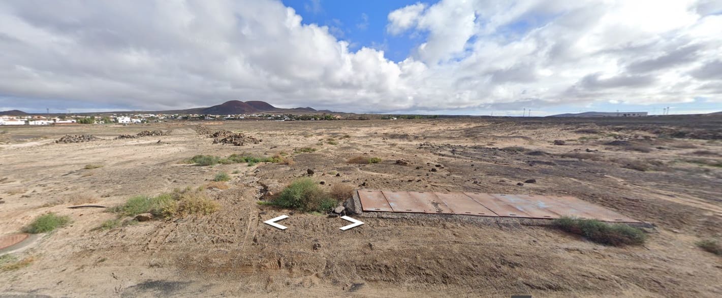 Grunde uden byggetilladelser til salg i Lajares - € 230.000 (Ref: 9999542)