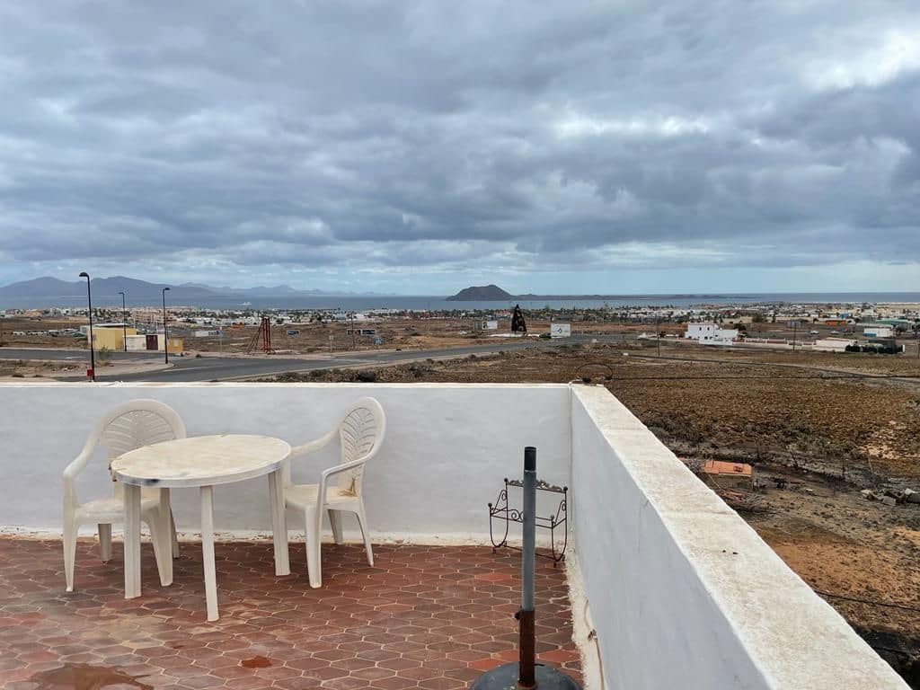 6 soveværelse Villa til salg i Corralejo - € 1.200.000 (Ref: 8122217)
