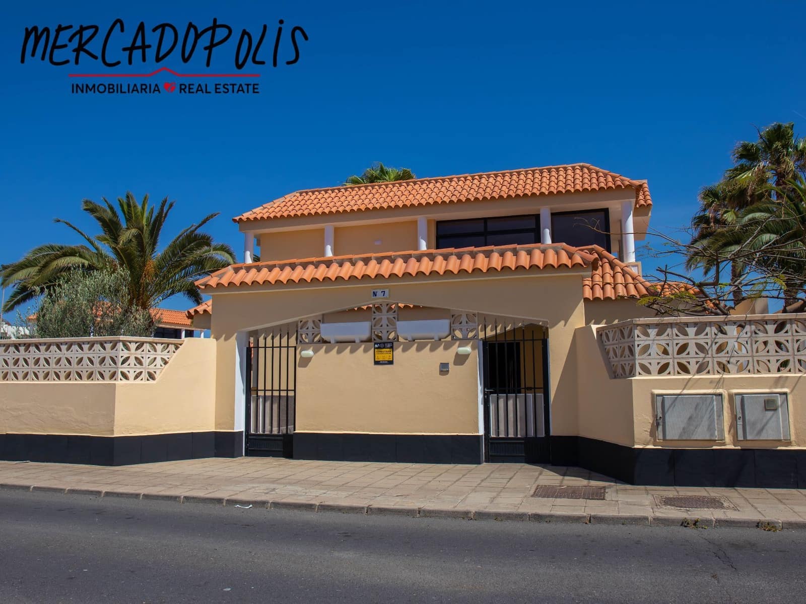 5 soveværelse Villa til salg i Corralejo med swimmingpool garage - € 1.780.000 (Ref: 8169519)