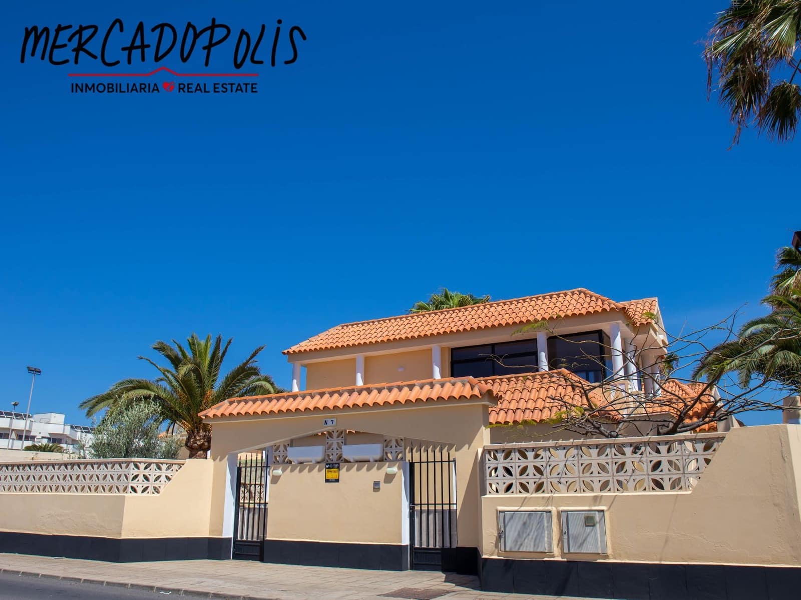 5 soveværelse Villa til salg i Corralejo med swimmingpool garage - € 1.780.000 (Ref: 8169519)