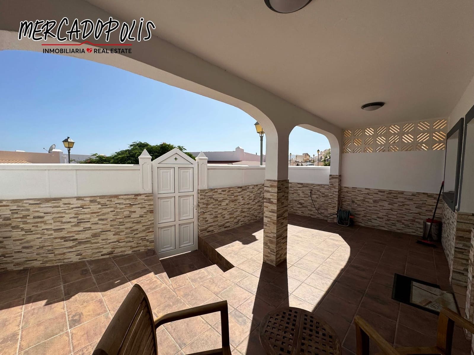 1 soveværelse Villa til salg i Caleta de Fuste med garage - € 245.000 (Ref: 8351854)