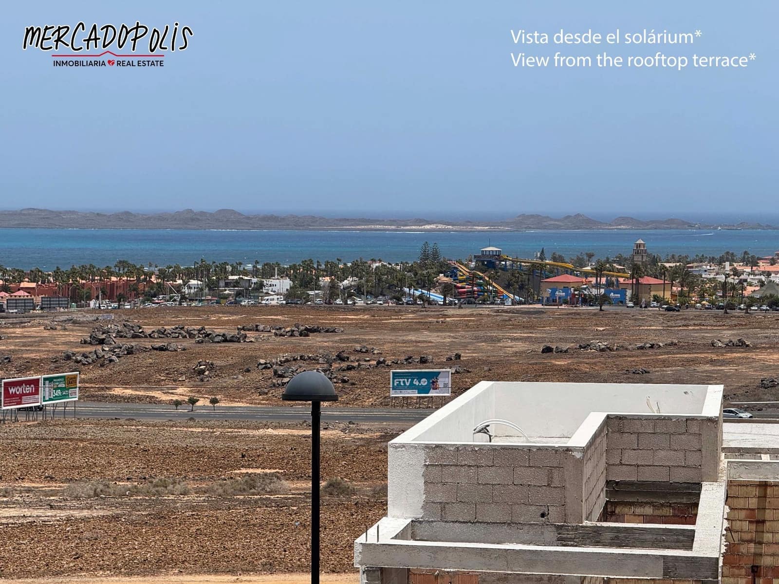 3 sypialnia Willa na sprzedaż w Corralejo z basenem garażem - 710 000 € (Ref: 8504060)