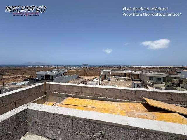 3 sypialnia Willa na sprzedaż w Corralejo, La Oliva z basenem garażem - 710 000 € (Ref: 8504060)