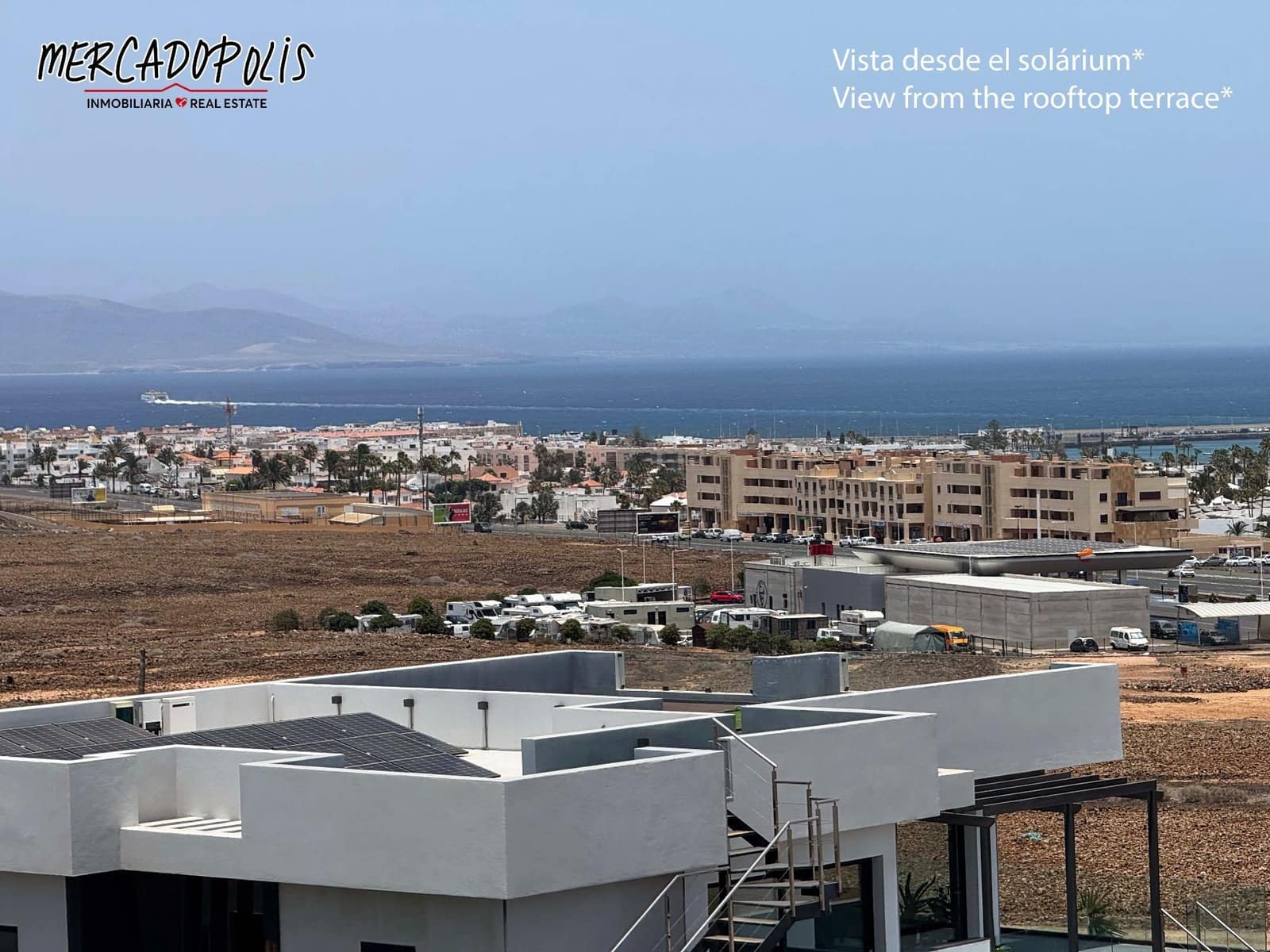 3 sypialnia Willa na sprzedaż w Corralejo z basenem garażem - 710 000 € (Ref: 8504060)