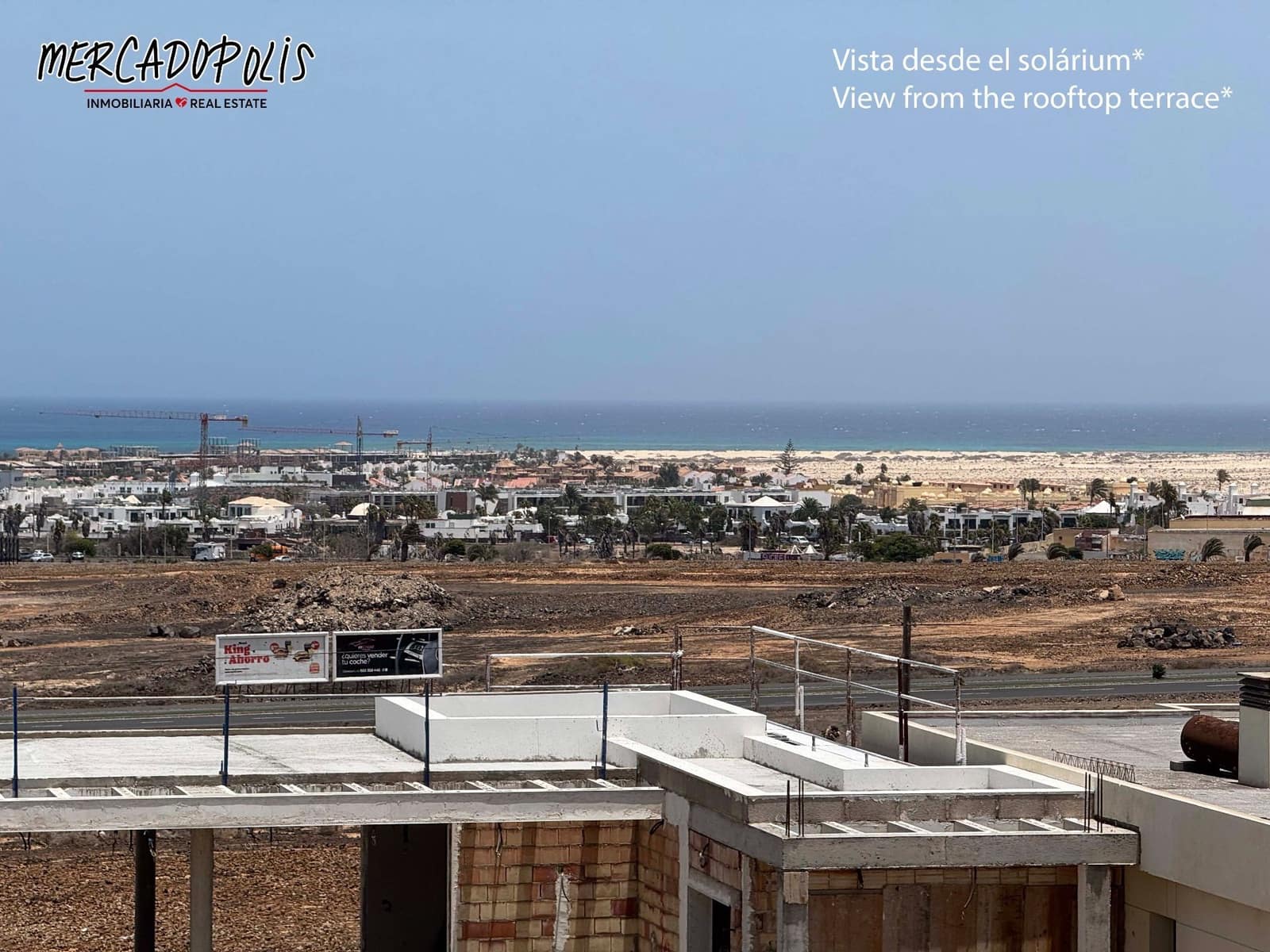 3 sypialnia Willa na sprzedaż w Corralejo z basenem garażem - 710 000 € (Ref: 8504060)