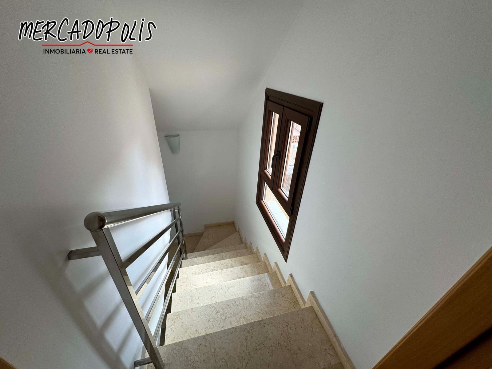 4 soveværelse Villa til salg i Corralejo med swimmingpool - € 499.000 (Ref: 8505550)