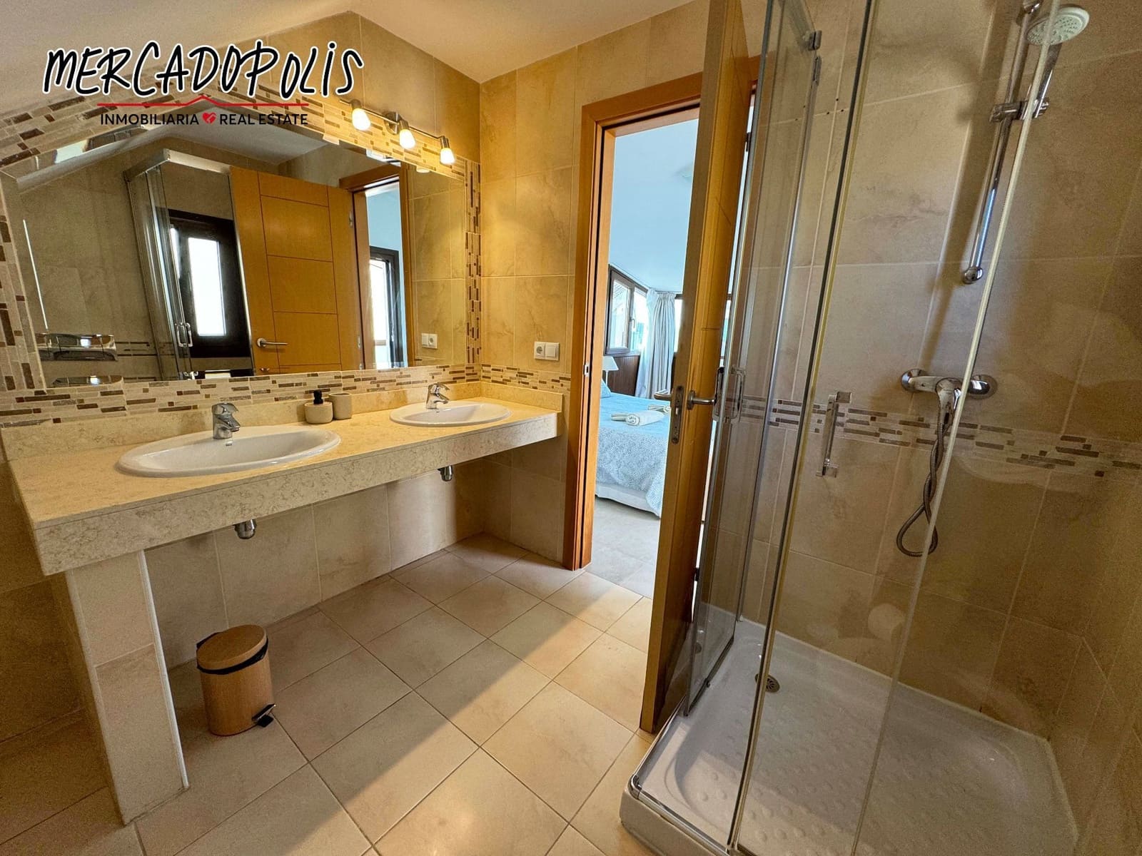 4 soveværelse Villa til salg i Corralejo med swimmingpool - € 499.000 (Ref: 8505550)