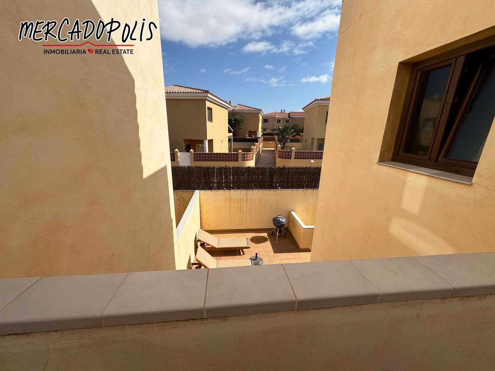 4 soveværelse Villa til salg i Corralejo med swimmingpool - € 499.000 (Ref: 8505550)