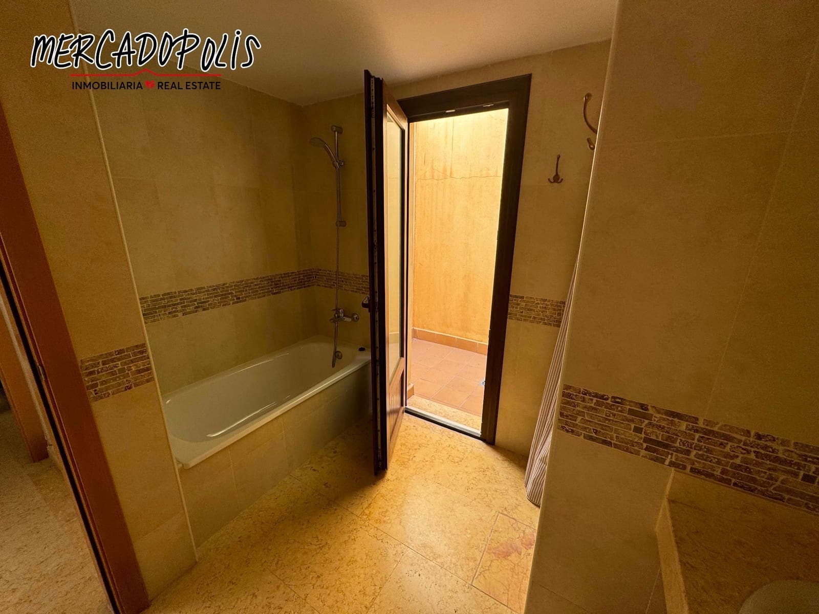 4 soveværelse Villa til salg i Corralejo med swimmingpool - € 499.000 (Ref: 8505550)