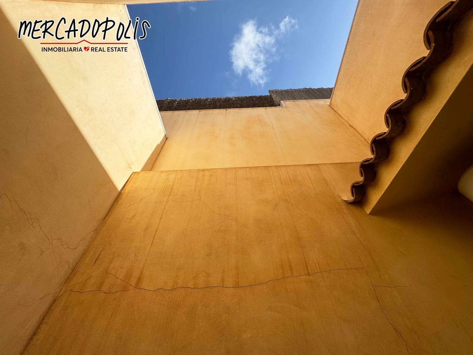 4 soveværelse Villa til salg i Corralejo med swimmingpool - € 499.000 (Ref: 8505550)