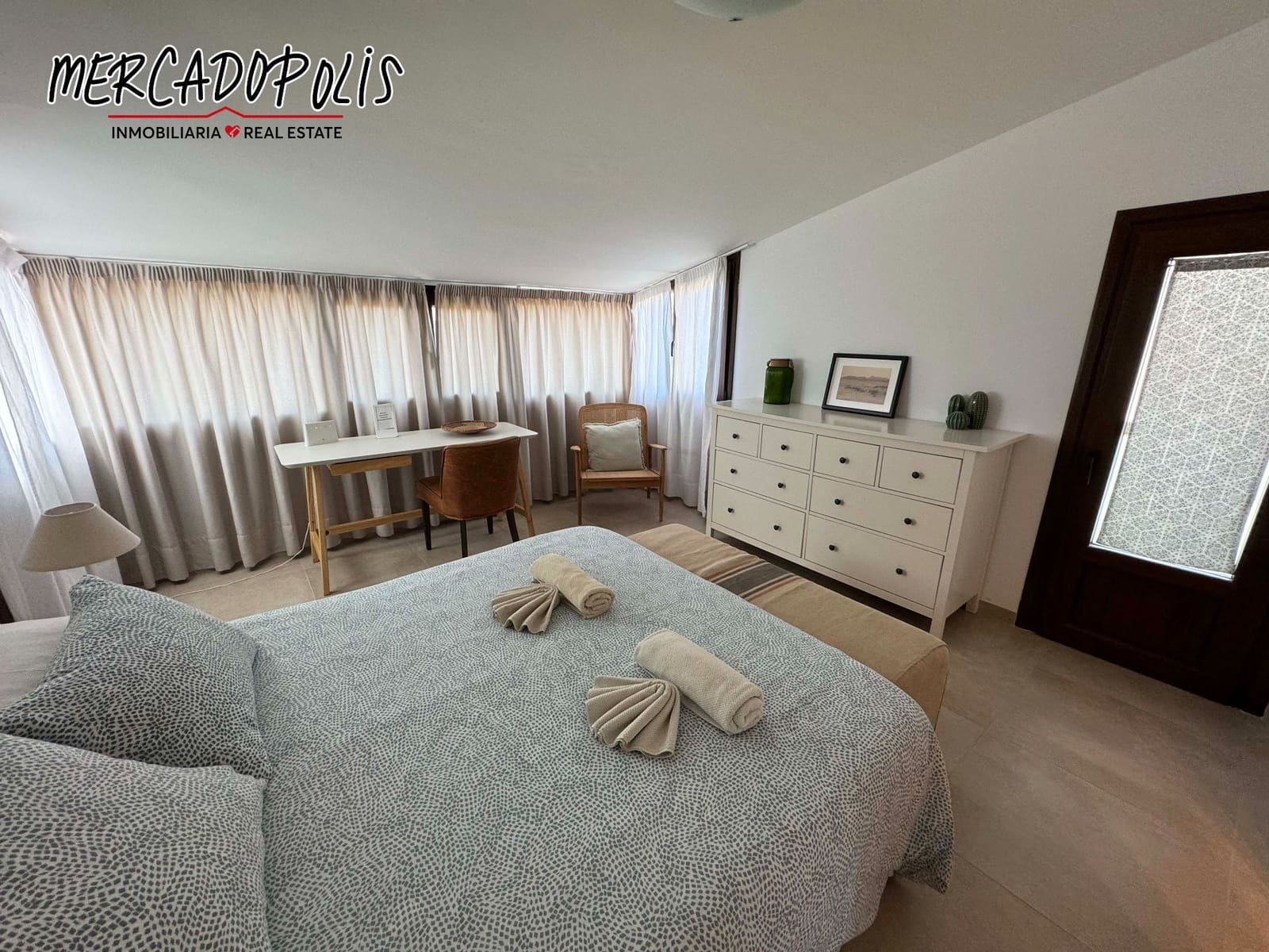 4 soveværelse Villa til salg i Corralejo med swimmingpool - € 499.000 (Ref: 8505550)