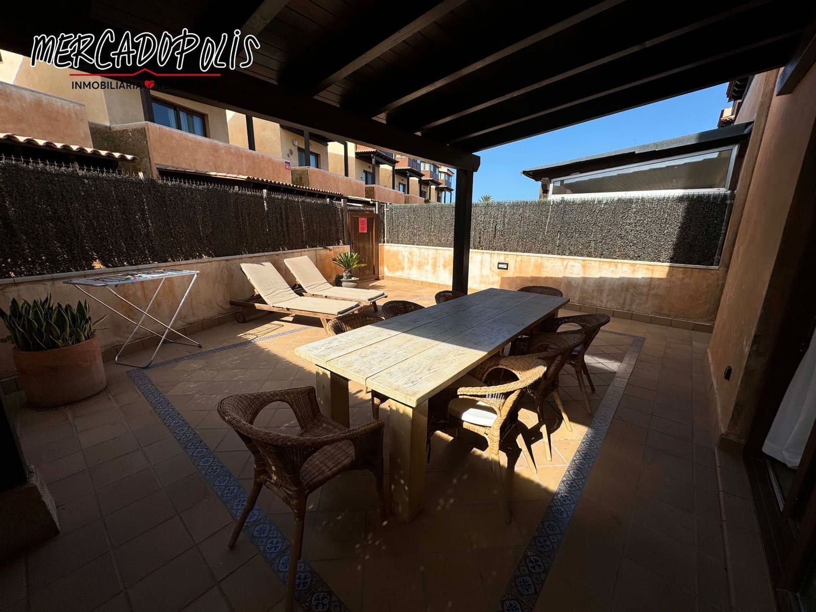 4 soveværelse Villa til salg i Corralejo med swimmingpool - € 499.000 (Ref: 8505550)