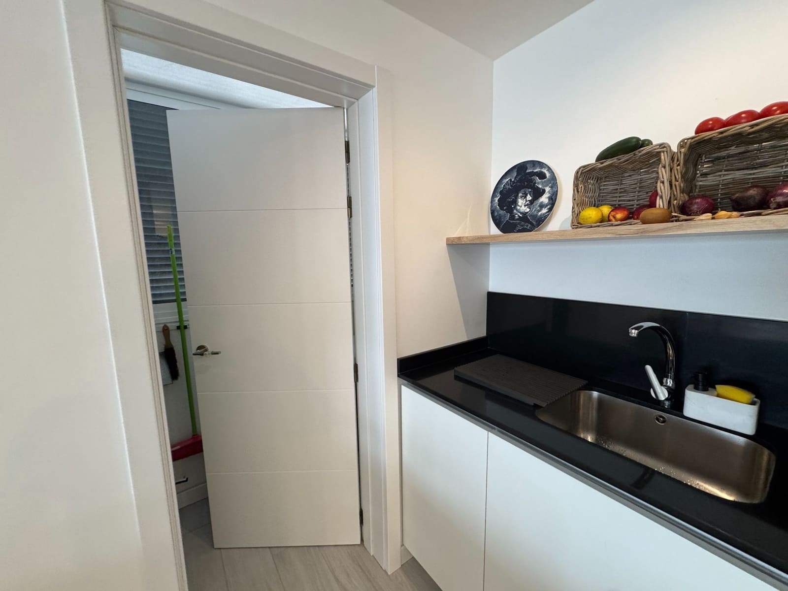 2 makuuhuone Asunto vuokrattavana paikassa Villaverde mukana uima-altaan 
autotalli - 2 000 € (Ref: 8552551)