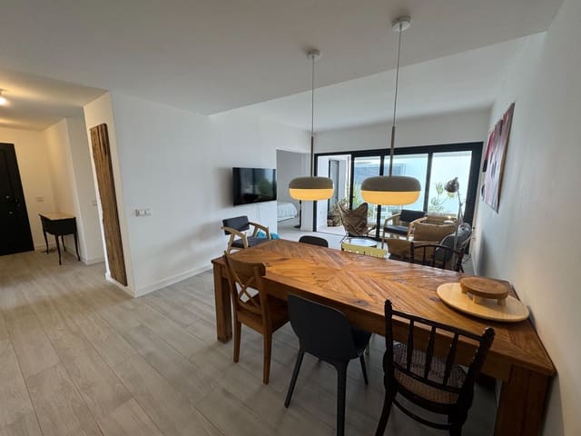 2 makuuhuone Asunto vuokrattavana paikassa Villaverde, La Oliva mukana uima-altaan 
autotalli - 2 000 € (Ref: 8552551)