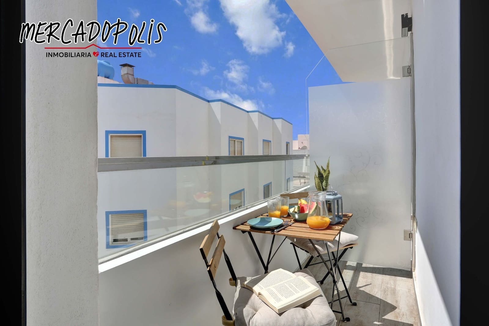 4 sovrum Lägenhet till salu i Corralejo - 950 000 € (Ref: 8579444)