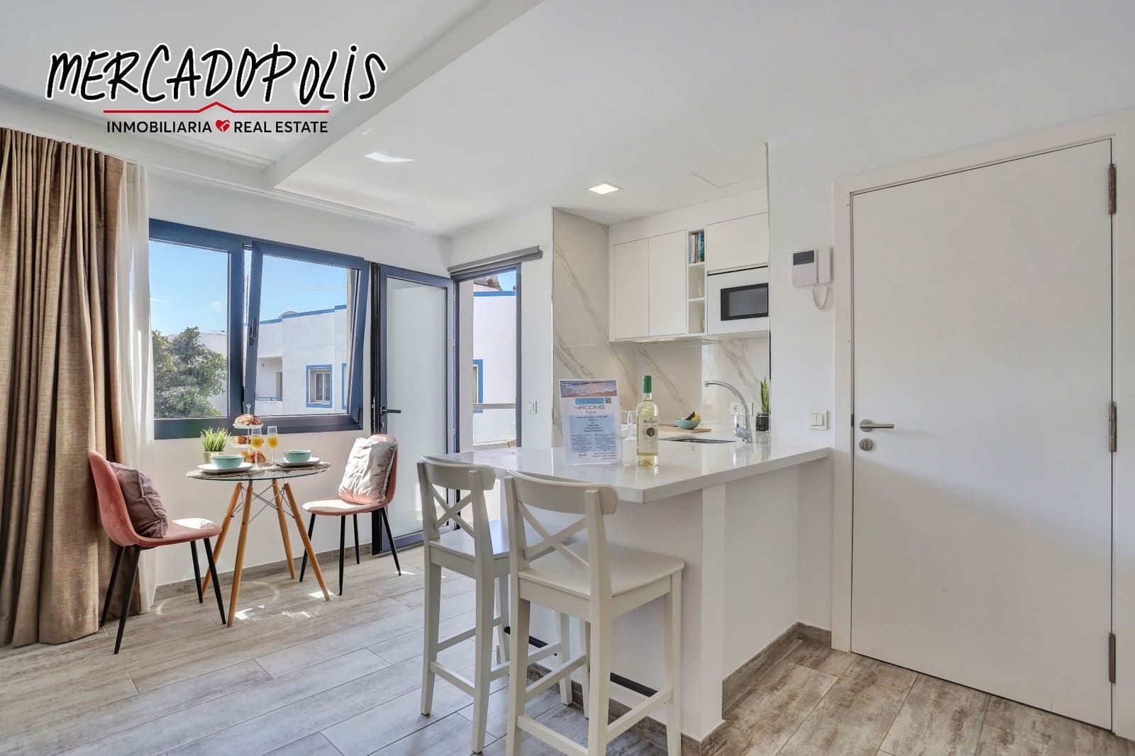 4 sovrum Lägenhet till salu i Corralejo - 950 000 € (Ref: 8579444)