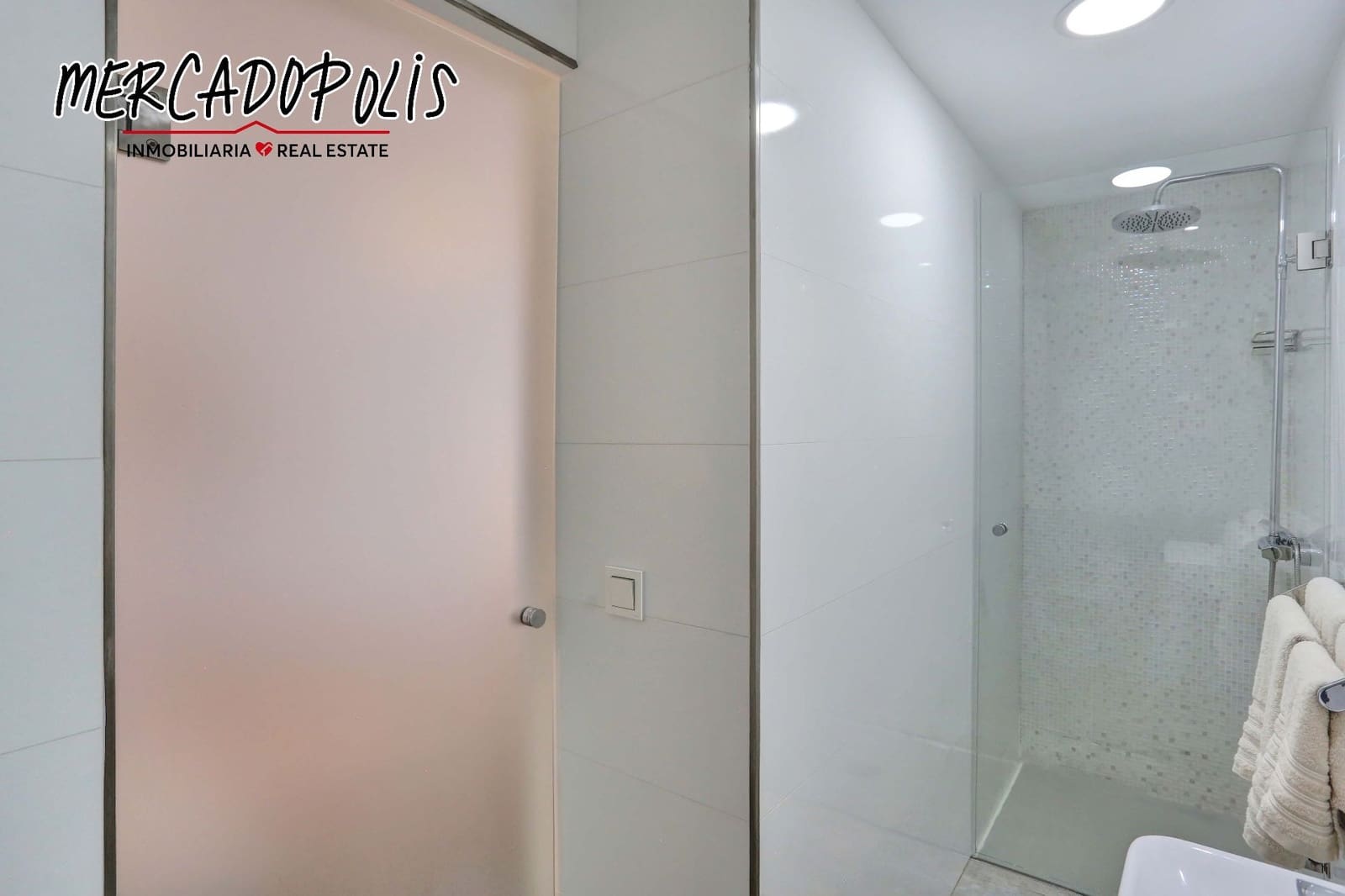 4 sovrum Lägenhet till salu i Corralejo - 950 000 € (Ref: 8579444)