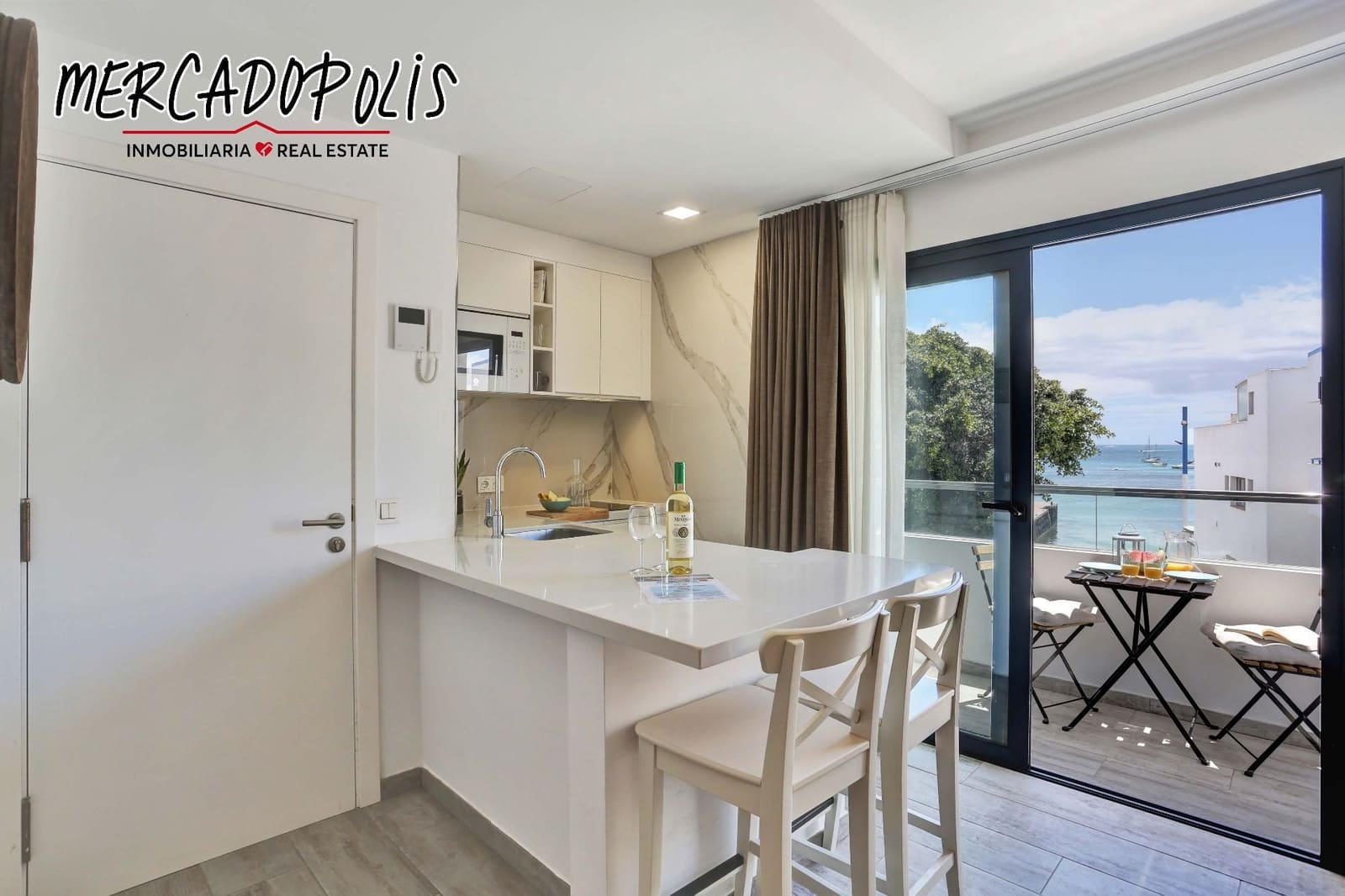 4 sovrum Lägenhet till salu i Corralejo - 950 000 € (Ref: 8579444)