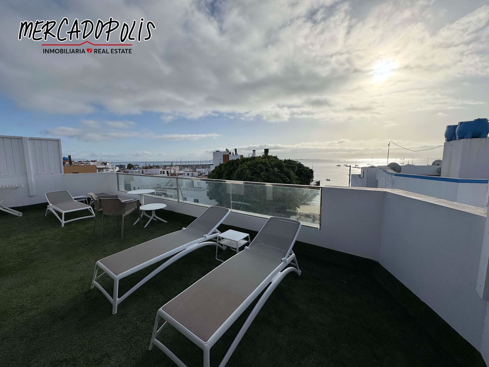 4 sovrum Lägenhet till salu i Corralejo - 950 000 € (Ref: 8579444)