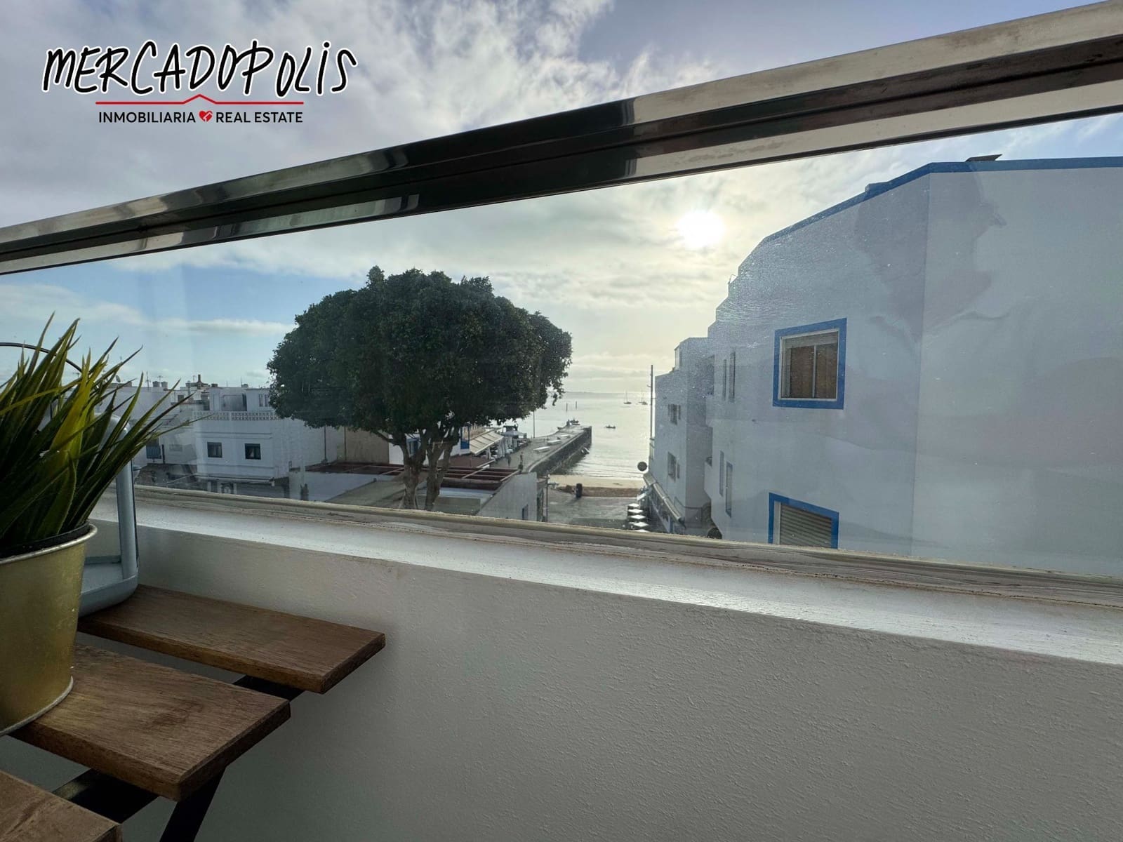 4 sovrum Lägenhet till salu i Corralejo - 950 000 € (Ref: 8579444)