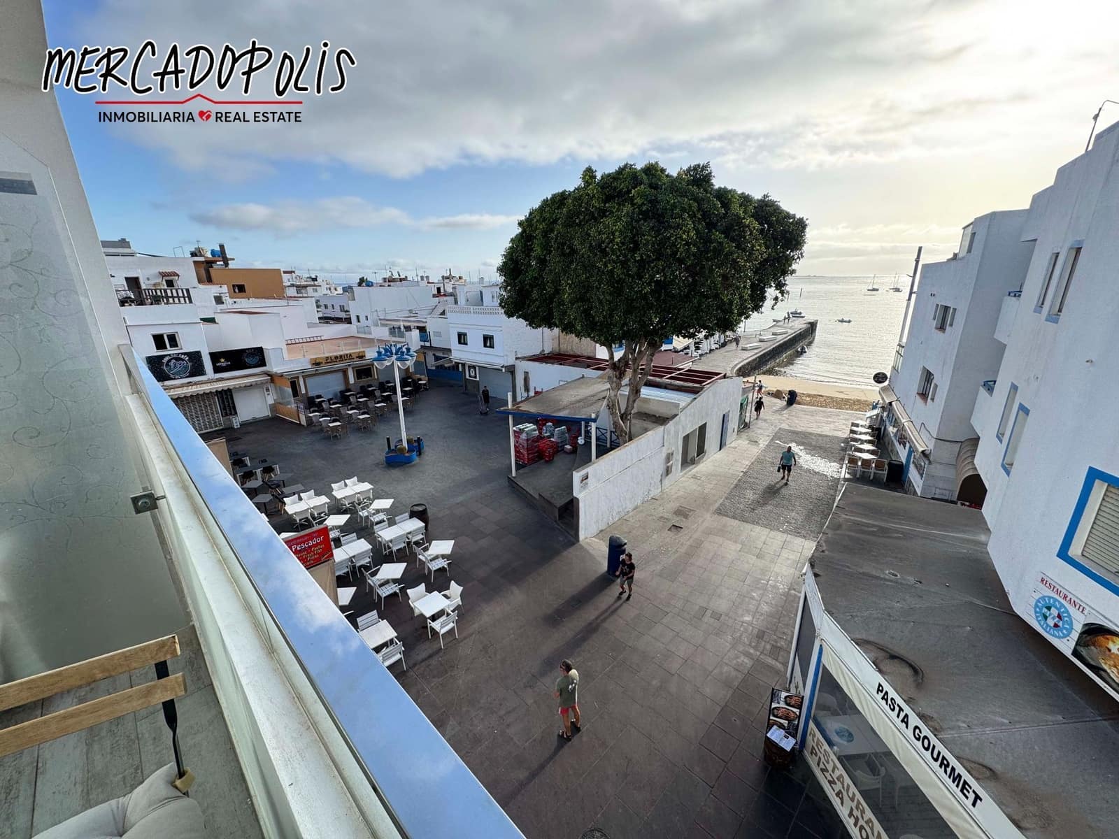 4 sovrum Lägenhet till salu i Corralejo - 950 000 € (Ref: 8579444)