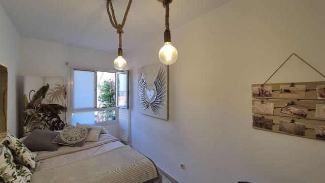 2 soveværelse Lejlighed til leje i Corralejo, La Oliva med swimmingpool - € 1.800 (Ref: 8789756)