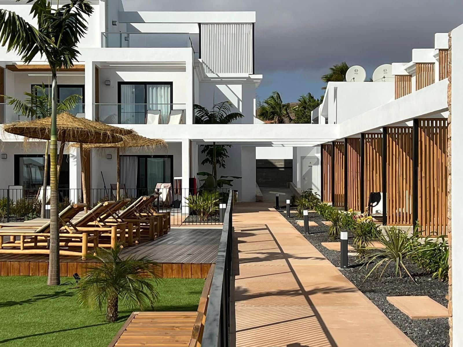 1 soveværelse Byhus til leje i Parque Holandes med swimmingpool - € 1.850 (Ref: 8879399)