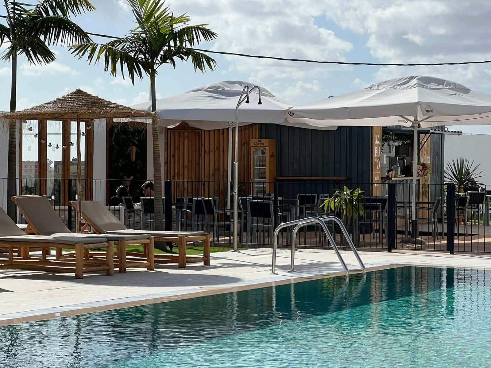 1 soveværelse Byhus til leje i Parque Holandes med swimmingpool - € 1.850 (Ref: 8879399)