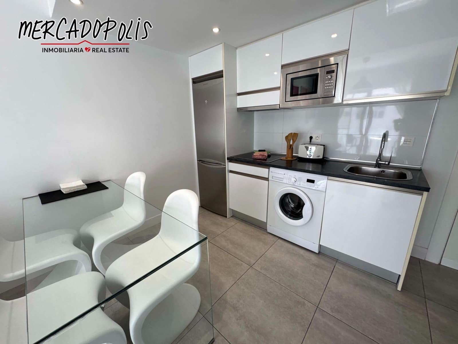 1 soveværelse Lejlighed til leje i Corralejo med swimmingpool - € 1.550 (Ref: 8901786)