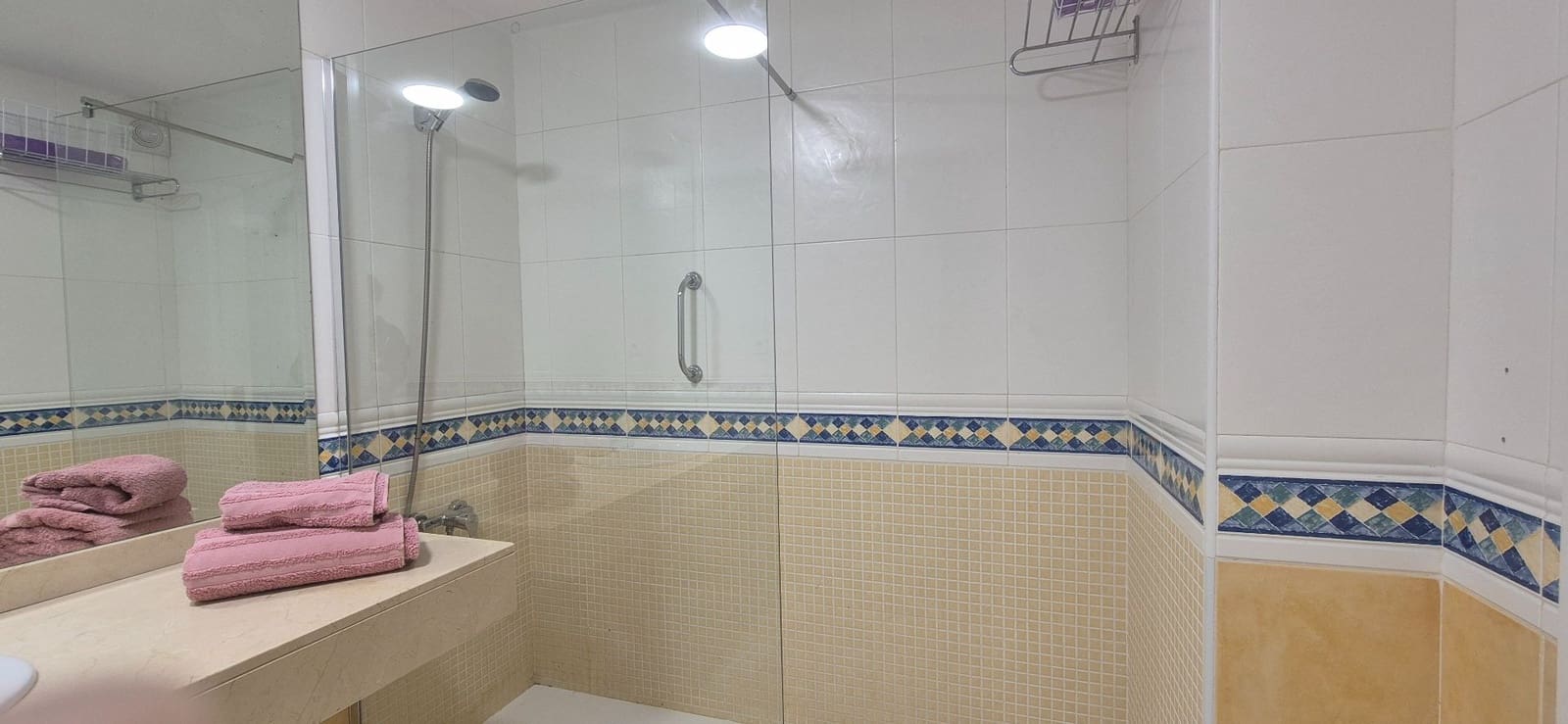 1 soveværelse Lejlighed til leje i Corralejo med swimmingpool - € 1.400 (Ref: 8916489)