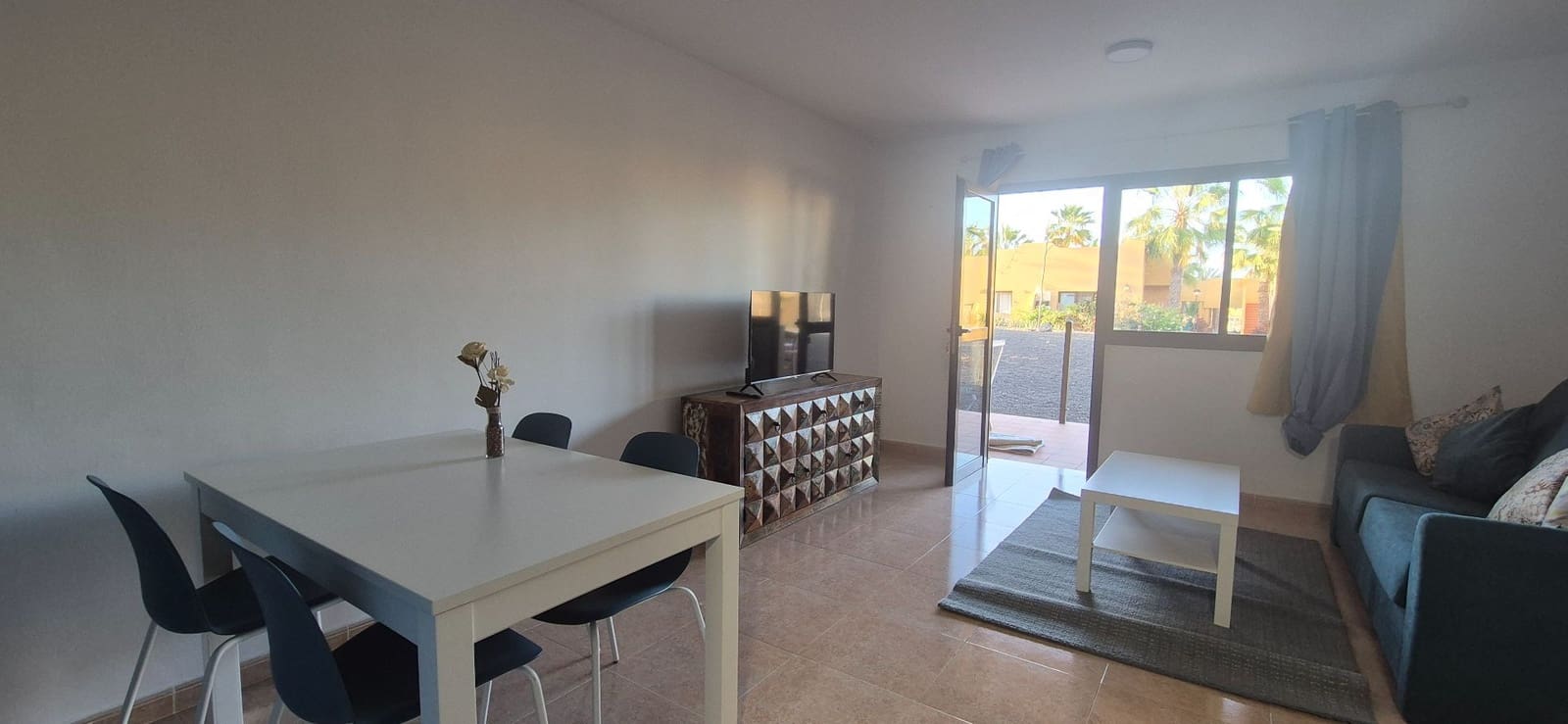 1 soveværelse Lejlighed til leje i Corralejo med swimmingpool - € 1.400 (Ref: 8916489)