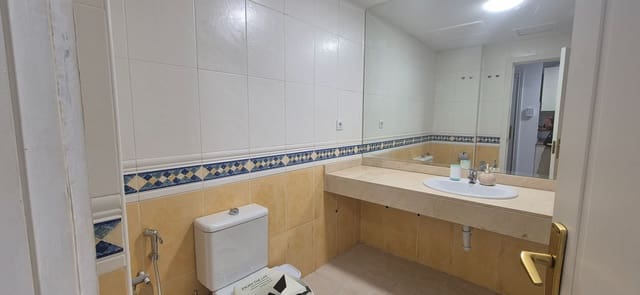 1 bedroom Apartment for rent in Corralejo, La Oliva with pool - € 1,400 (Ref: 8916489)