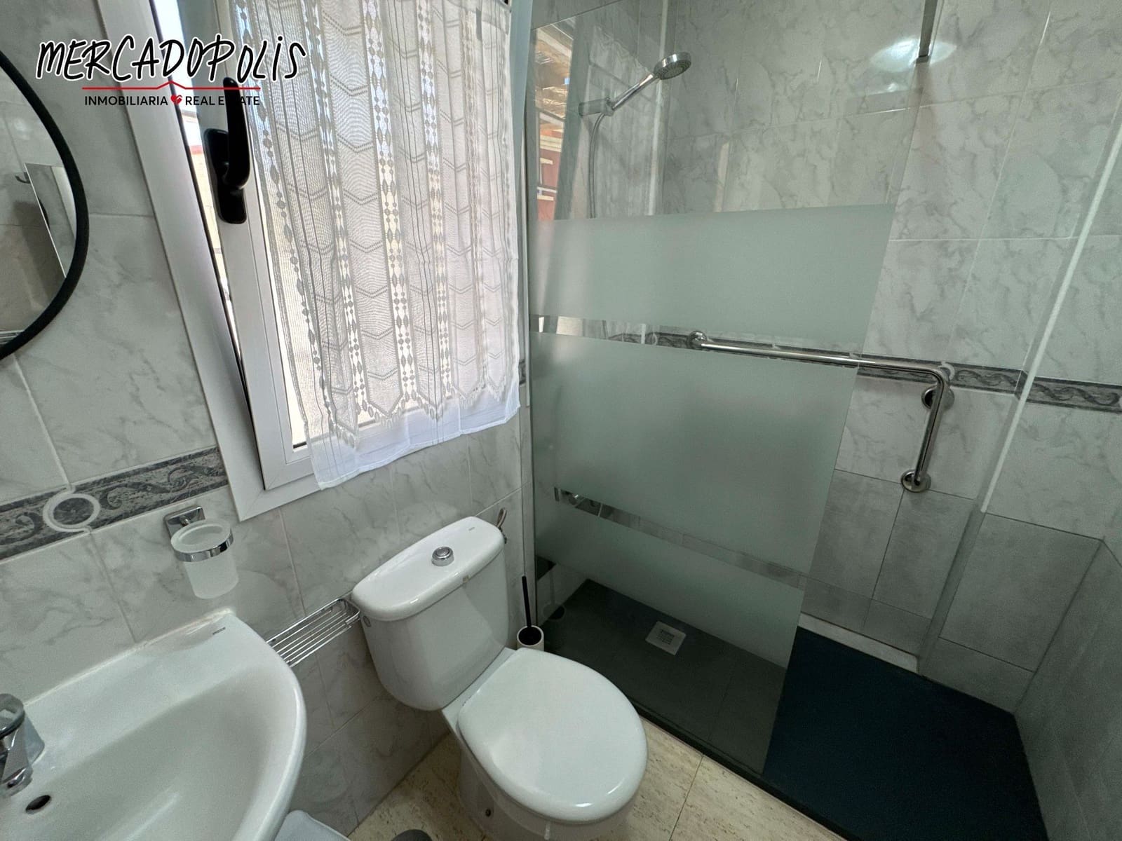 2 soveværelse Semi-Rækkehus til salg i Corralejo med swimmingpool garage - € 350.000 (Ref: 9116611)