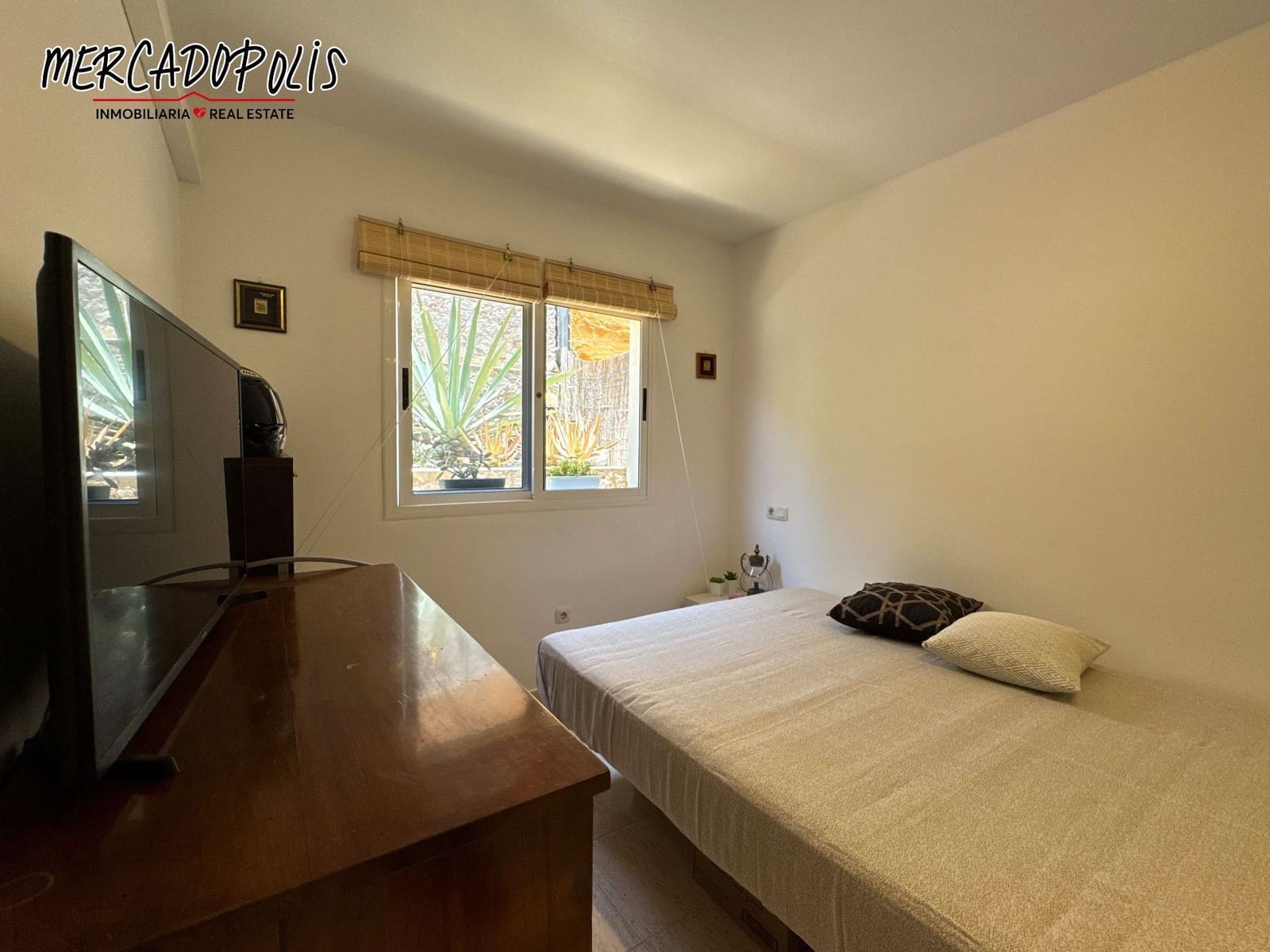 2 soveværelse Semi-Rækkehus til salg i Corralejo med swimmingpool garage - € 350.000 (Ref: 9116611)