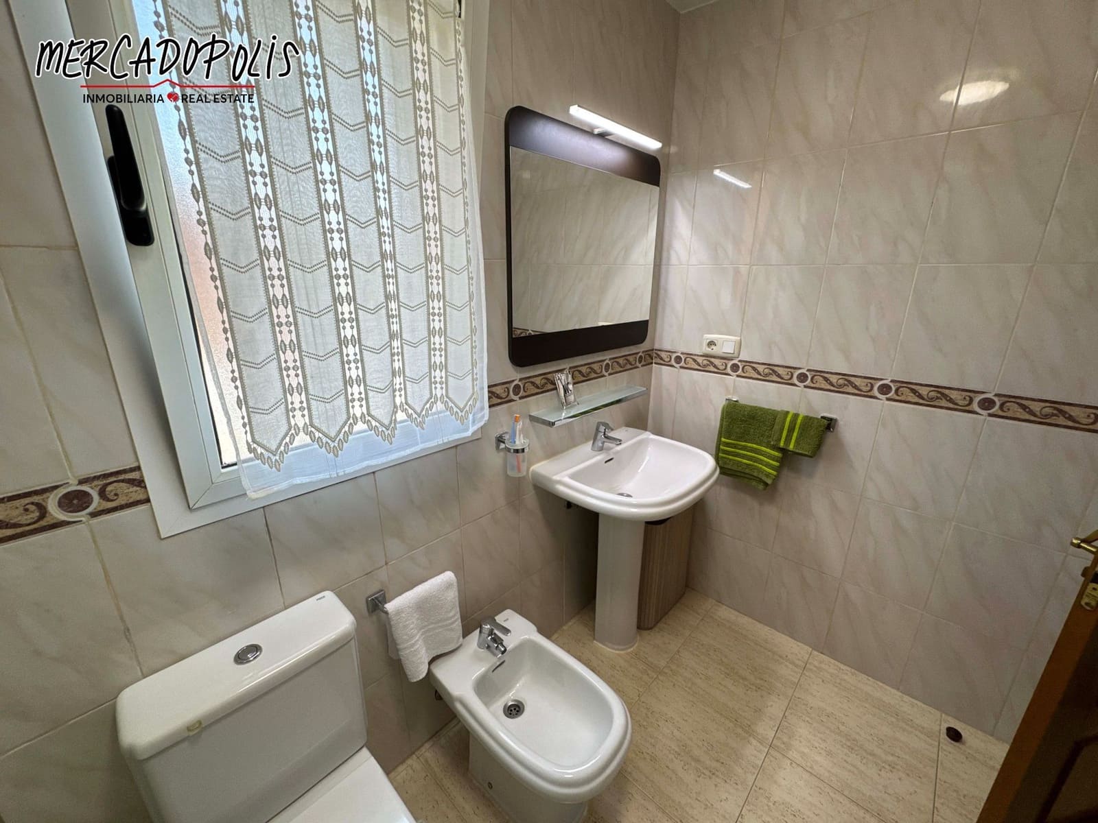 2 soveværelse Semi-Rækkehus til salg i Corralejo med swimmingpool garage - € 350.000 (Ref: 9116611)