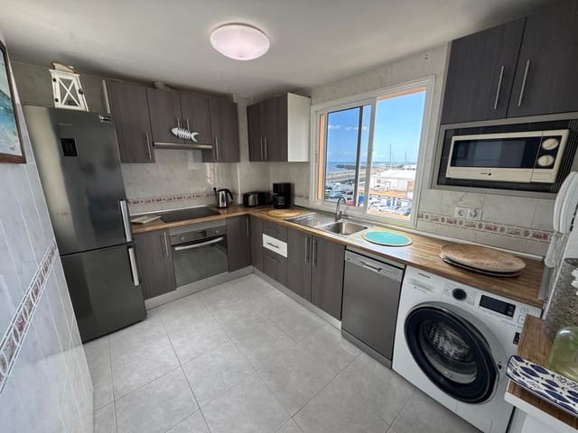 2 bedroom Apartment for rent in Corralejo, La Oliva - € 1,800 (Ref: 9232280)