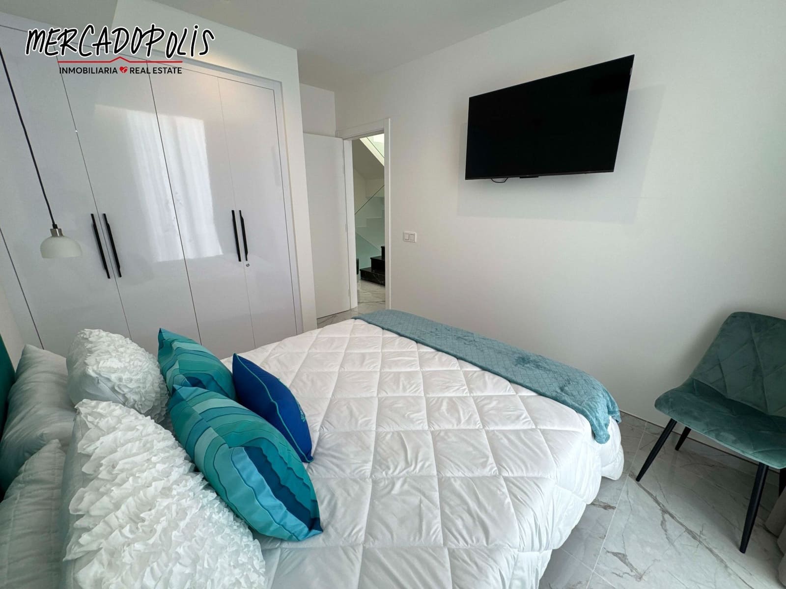 3 makuuhuone Huvila vuokrattavana paikassa Corralejo mukana uima-altaan 
autotalli - 3 500 € (Ref: 9251849)