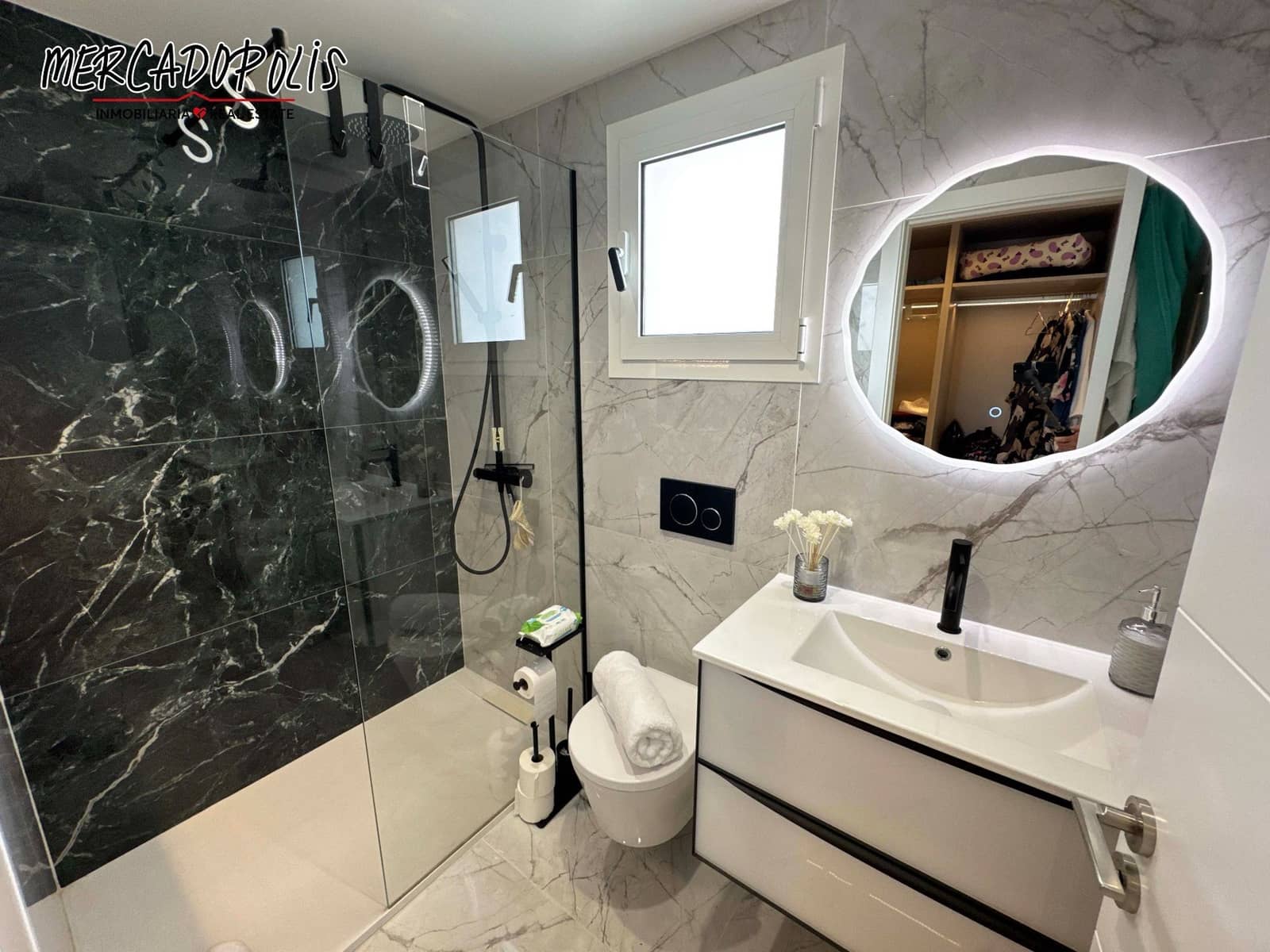 3 makuuhuone Huvila vuokrattavana paikassa Corralejo mukana uima-altaan 
autotalli - 3 500 € (Ref: 9251849)