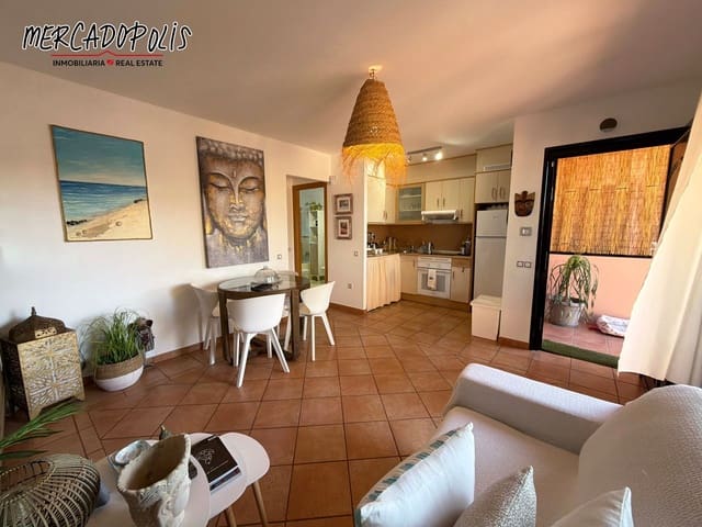 1 quarto Moradia Geminada para venda em Lajares, La Oliva com piscina - 185 000 € (Ref: 9346814)