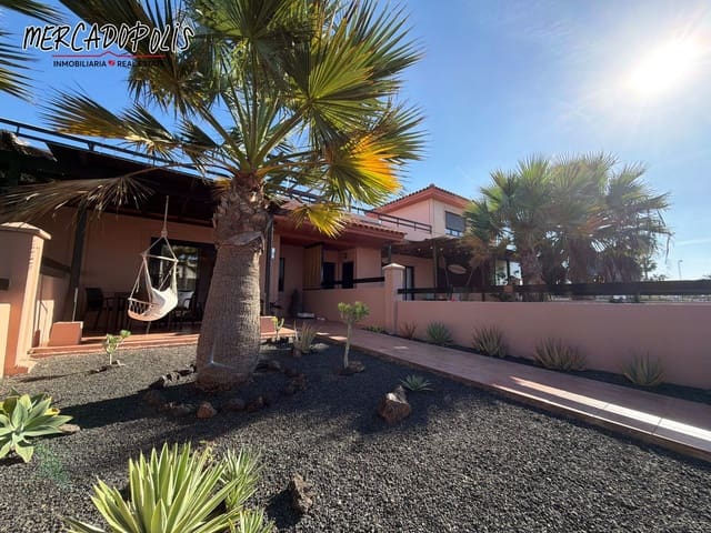 1 quarto Moradia Geminada para venda em Lajares, La Oliva com piscina - 185 000 € (Ref: 9346814)